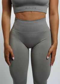 Legging Elevate Gris